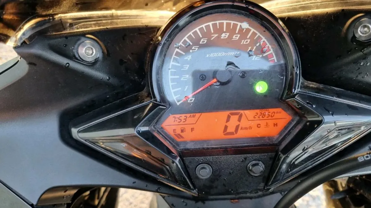 CBR 125r - Image 4