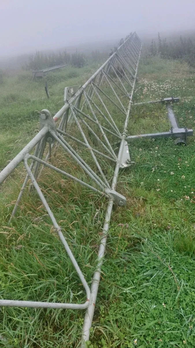 Aerial/mast/tower - Image 2