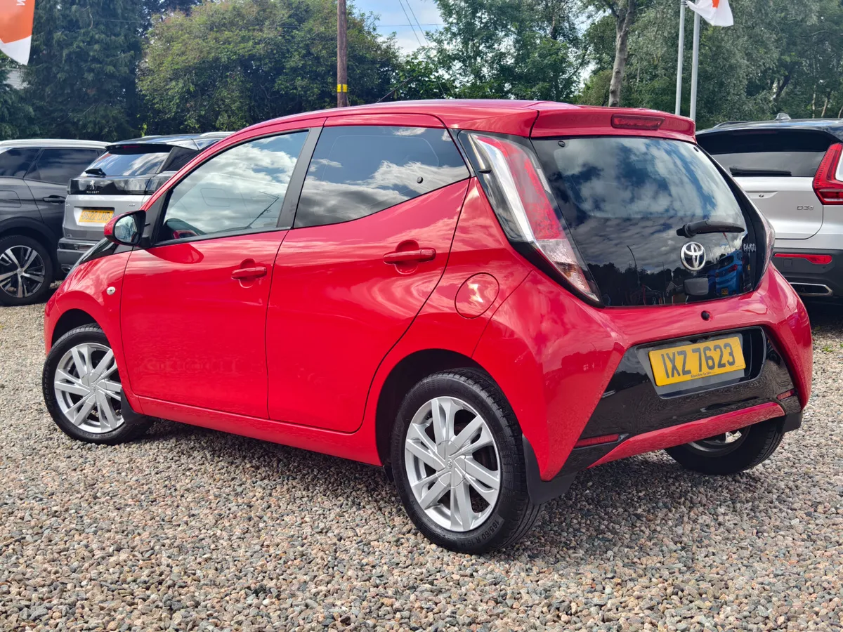 2016 Toyota Aygo X-PRESSION VVT-I - Image 4