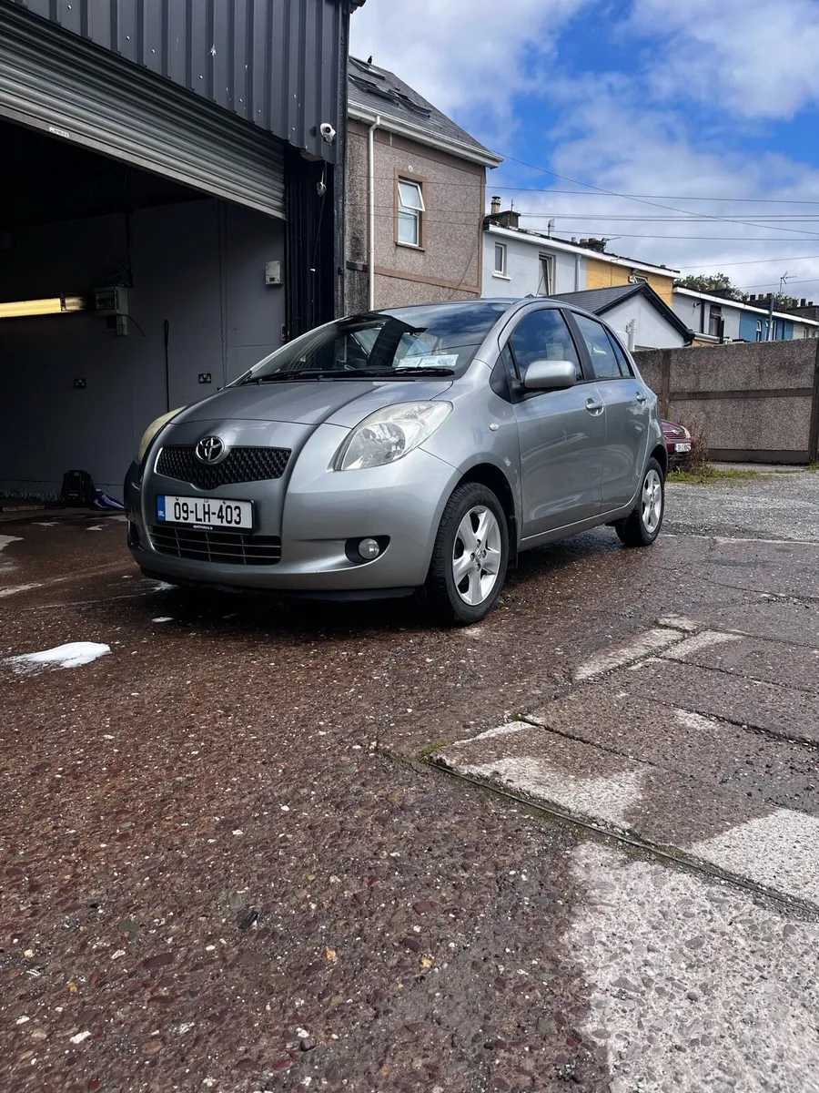 TOYOTA YARIS SOL FOR SALE - Image 1