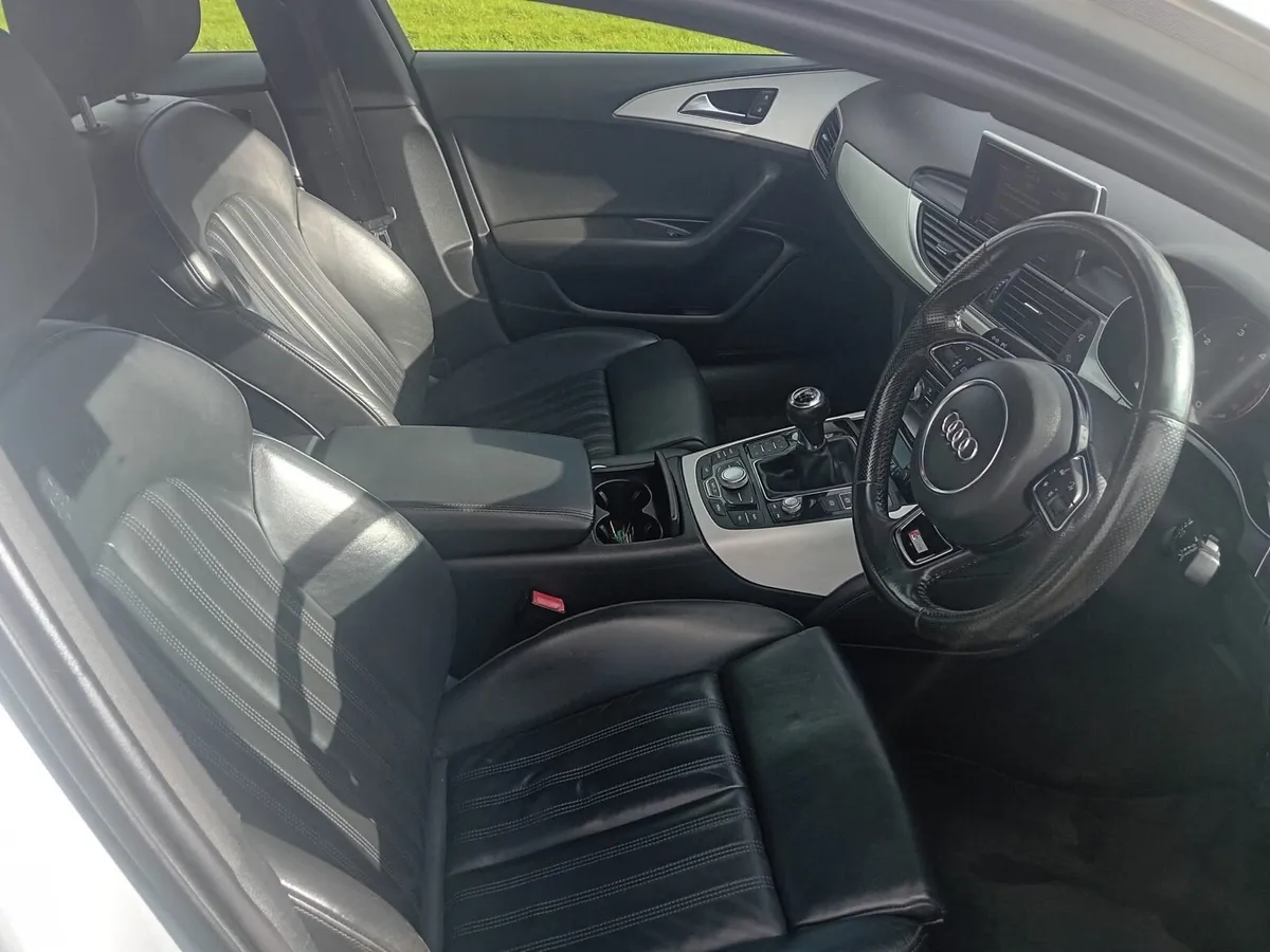 Car - Image 4