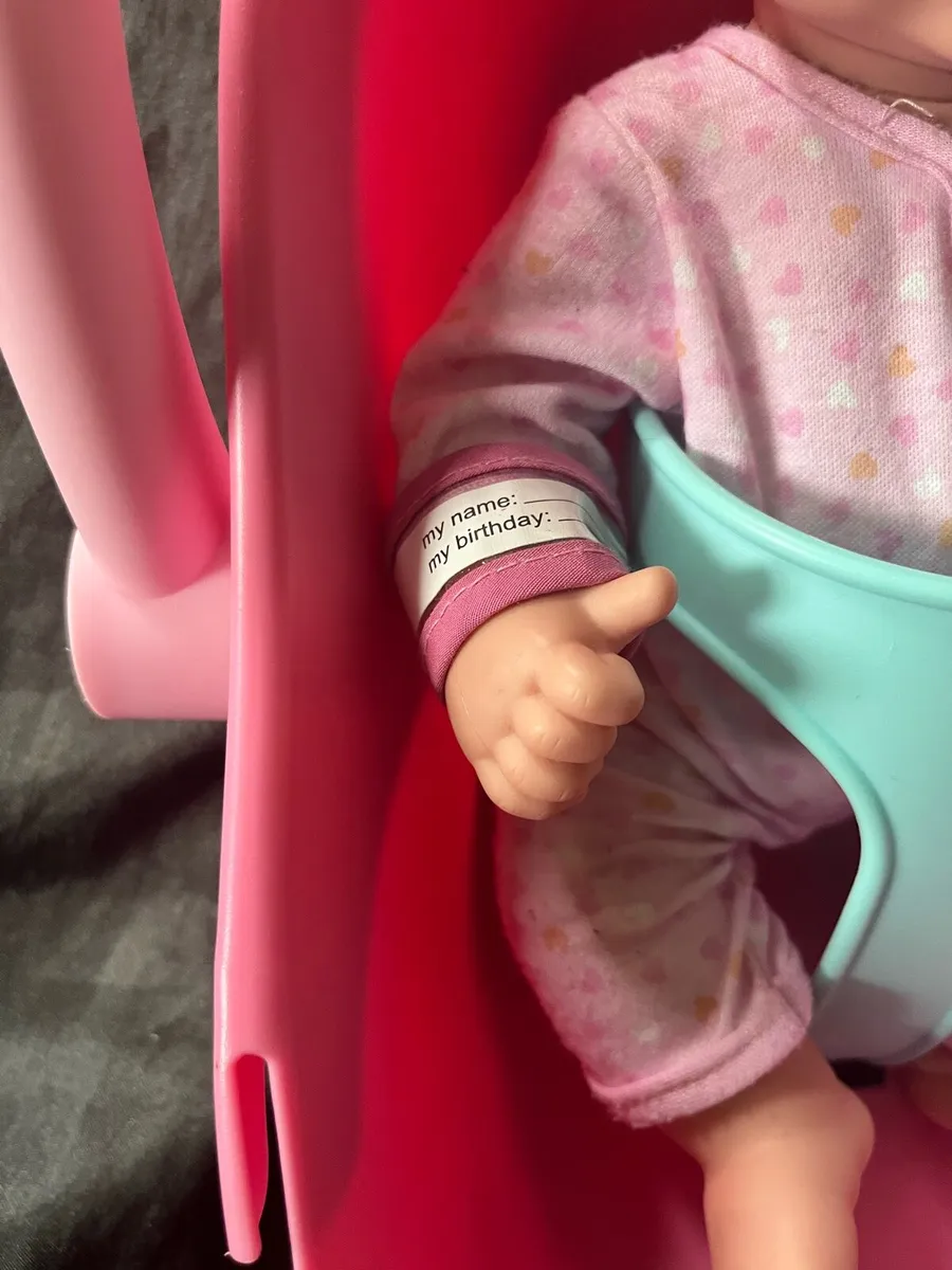 Baby doll and car seat - Image 2