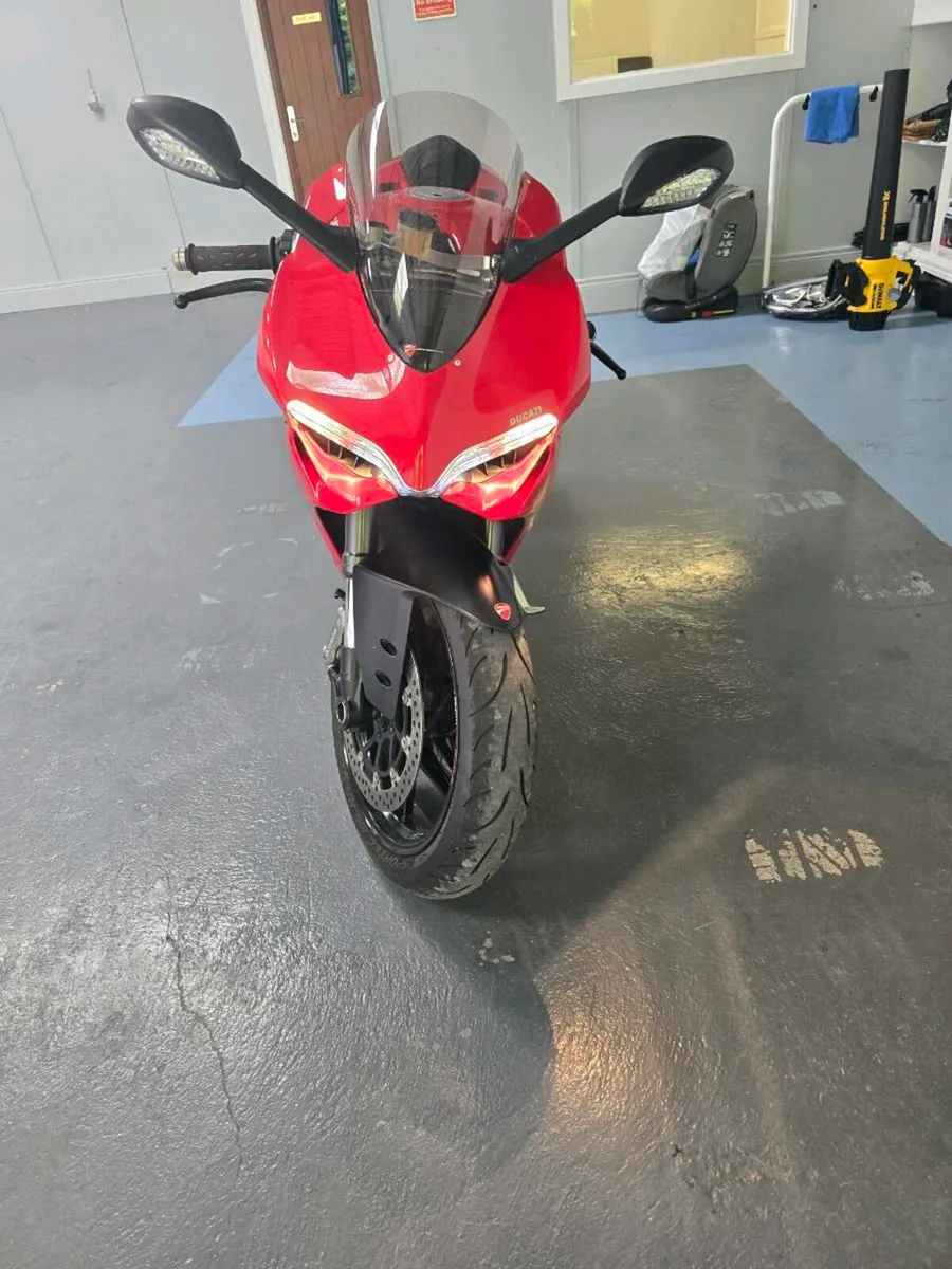 Ducati panigale 899 - Image 2