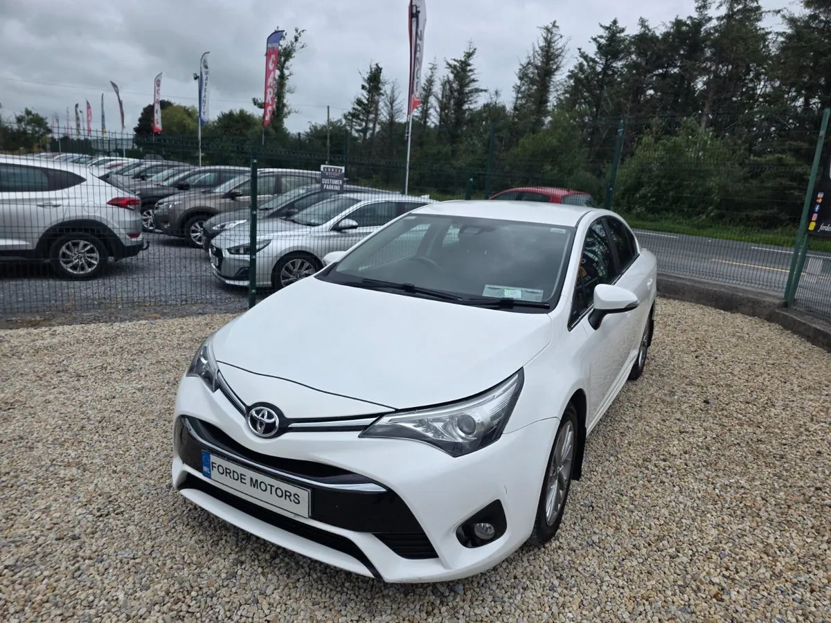 Toyota Avensis 2015 - Image 2