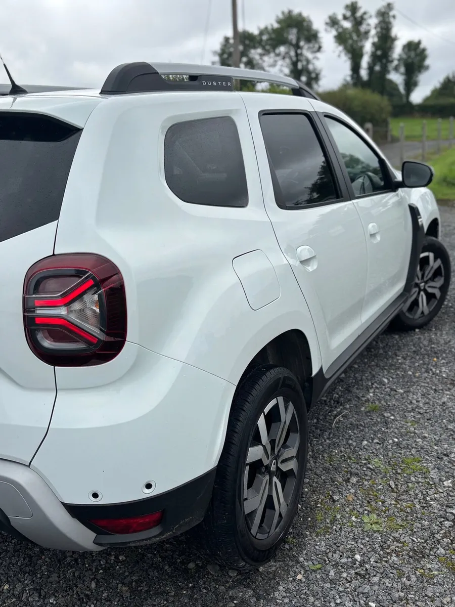 Dacia Duster 2022 - Image 2