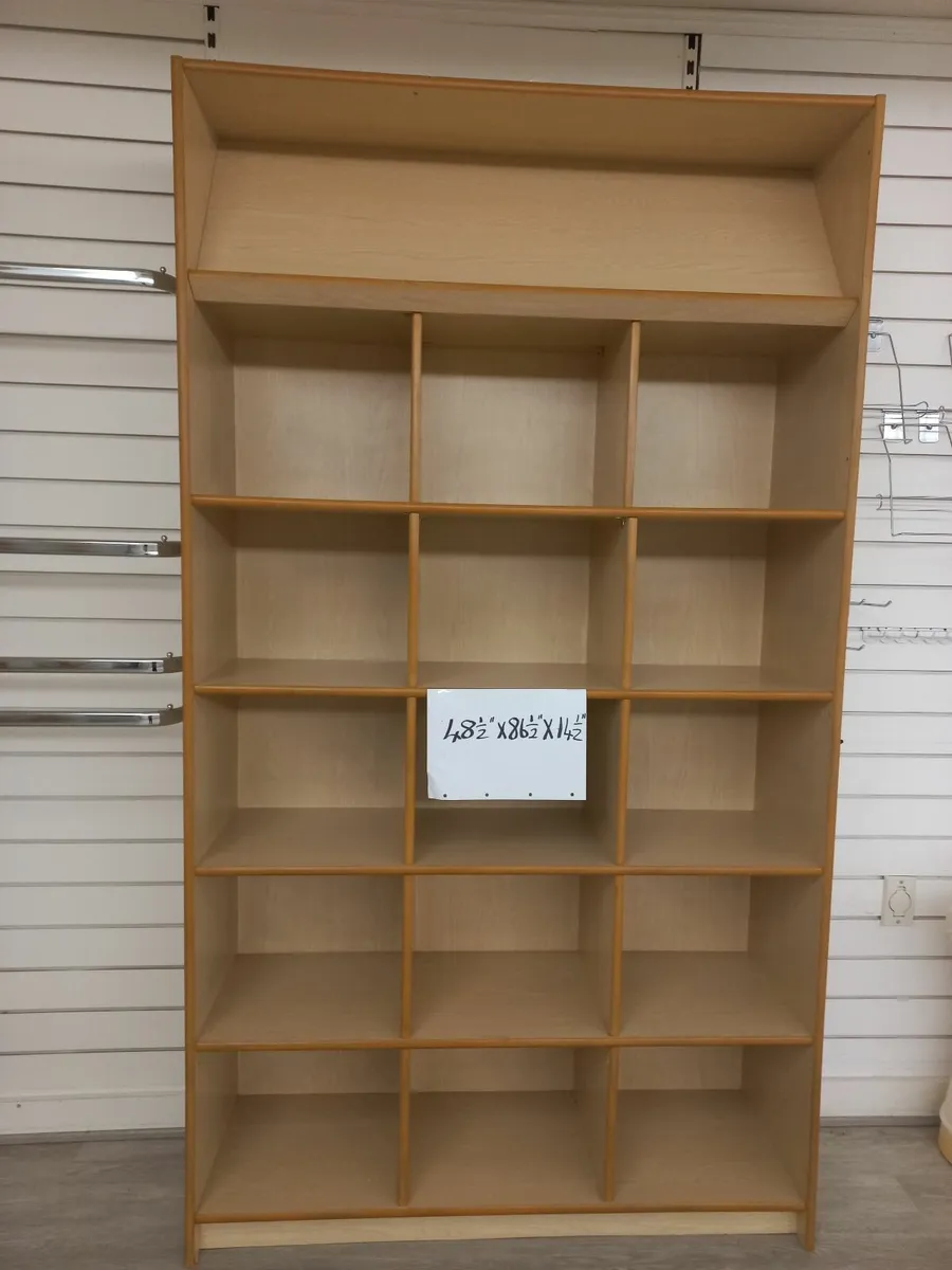 Shop fittings
