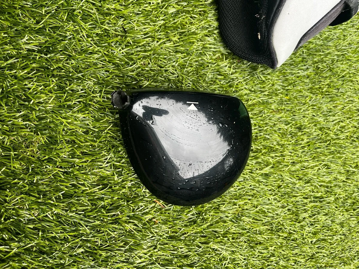 Titleist 910 D2 Driver Head - Image 3