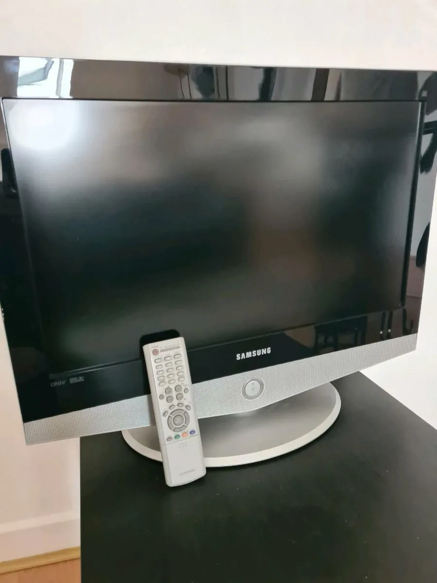SAMSUNG TV - Image 1