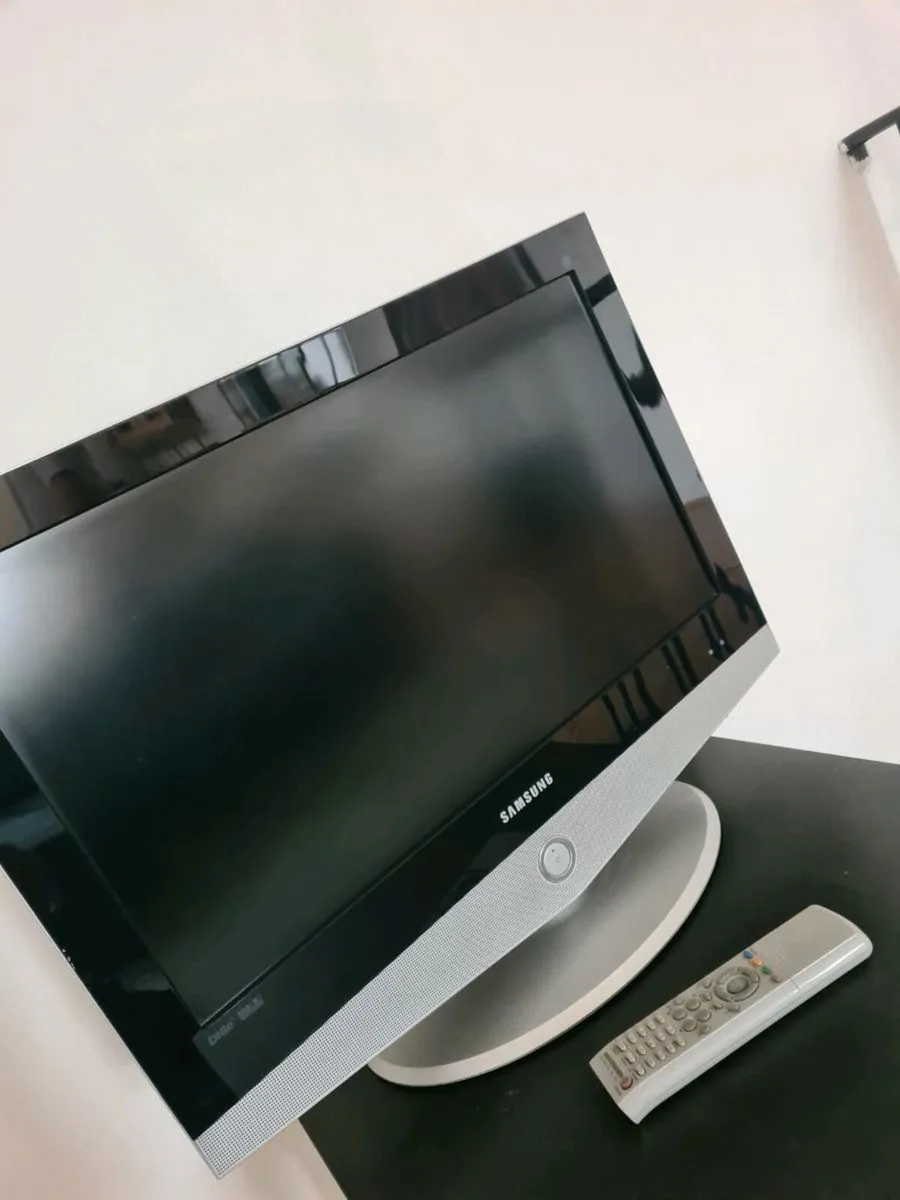 SAMSUNG TV - Image 3