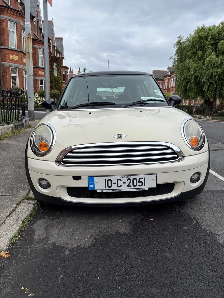 Mini Cooper 1.6 - Image 1
