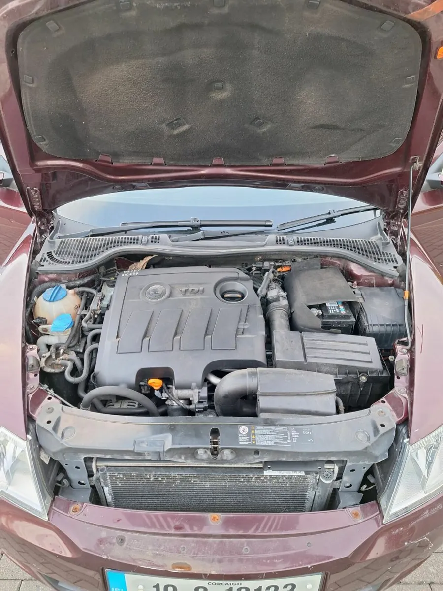 Skoda Octavia 2010 - Image 4