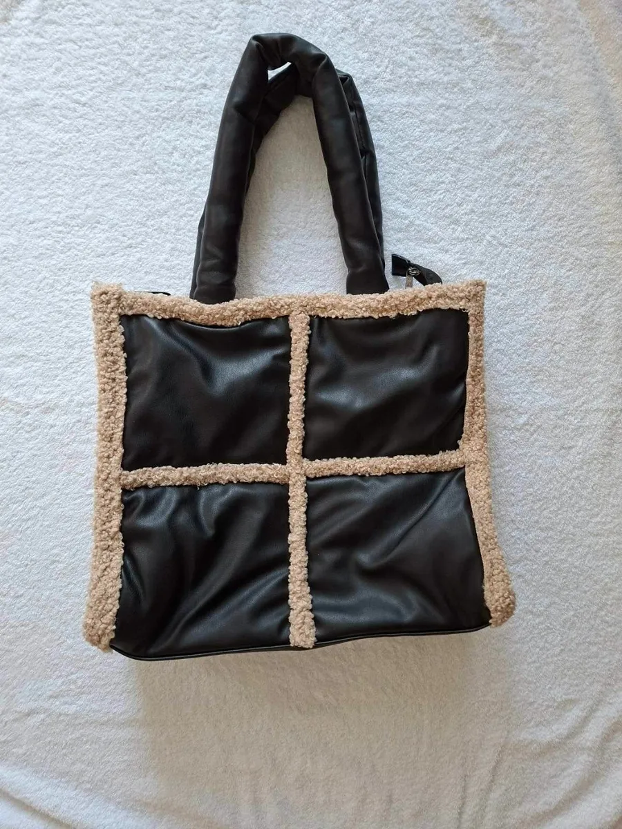 Reserved bag for sale - perfect condition! - Image 4