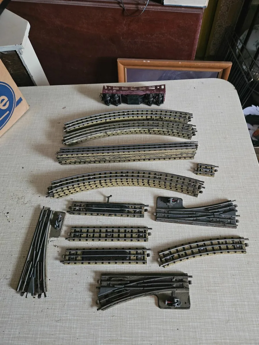 Hornby Dublo 3 Rail Track - Image 1