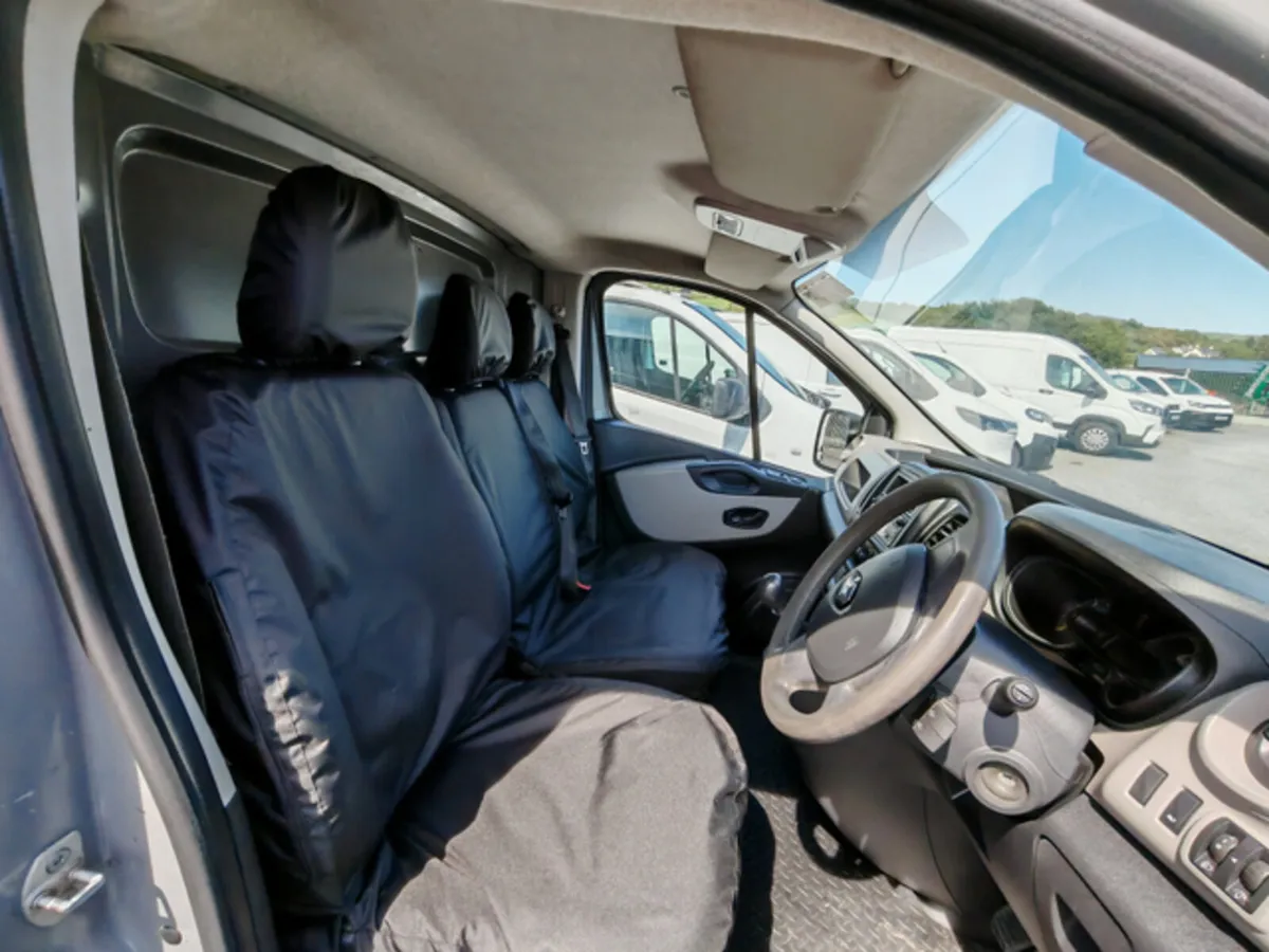 Renault Trafic 2017 - Image 3