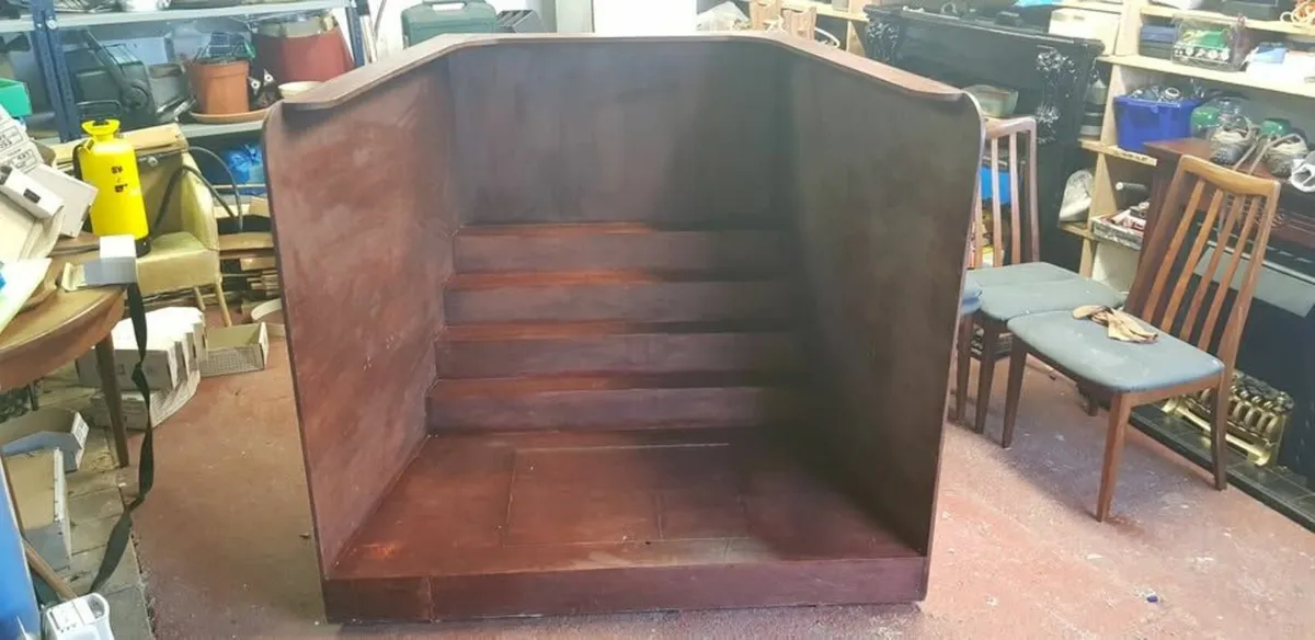 Van Display Unit - Image 1