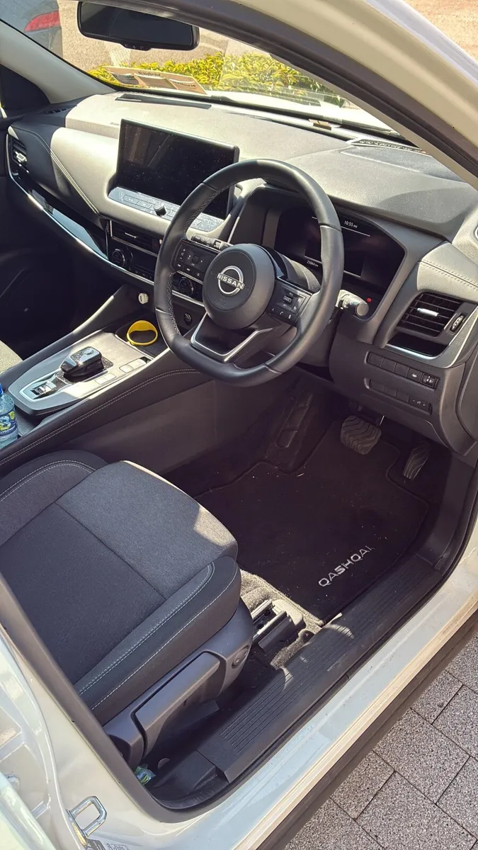 Nissan Qashqai 2023 - Image 3