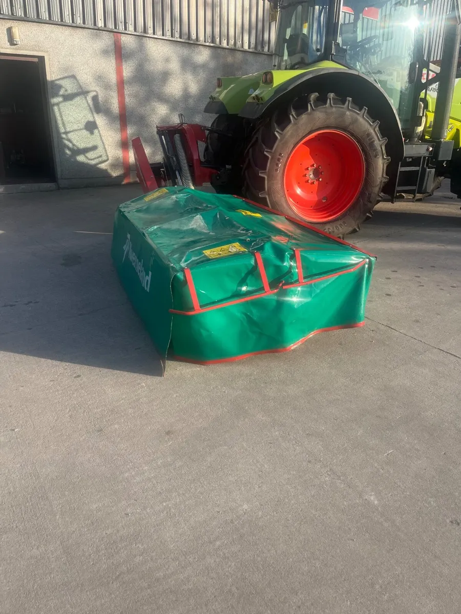 Mint 2021 Kverneland 8ft mounted disc mower - Image 4
