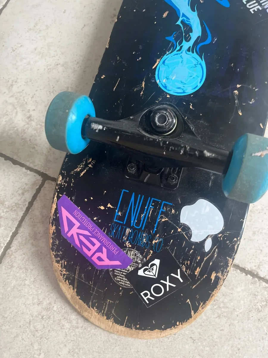 Skateboard - Image 3
