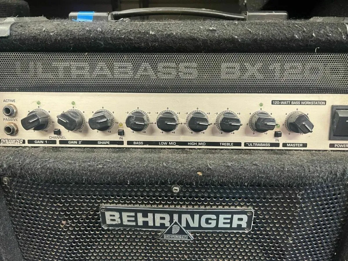 Beheringer Ultrabass BX1200 - Image 2