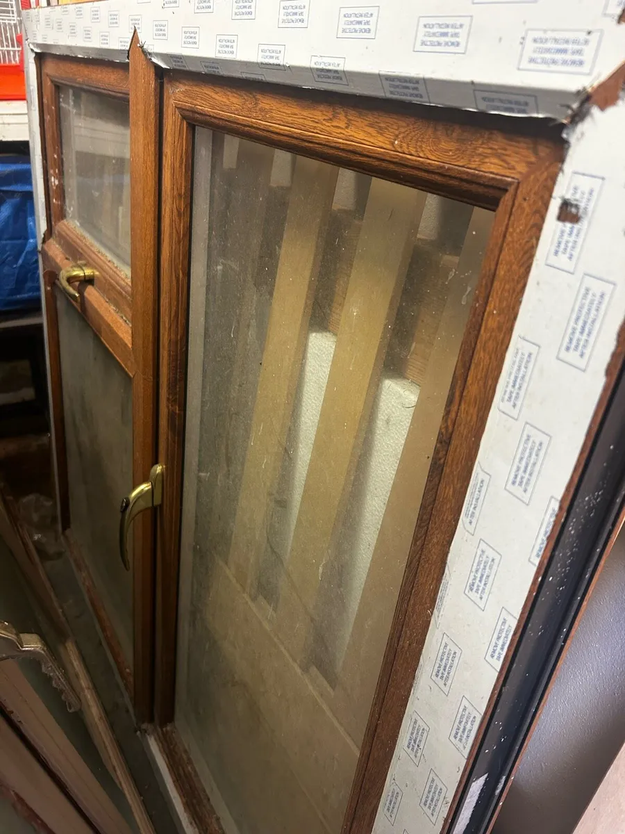 2 windows and double doors - Image 2