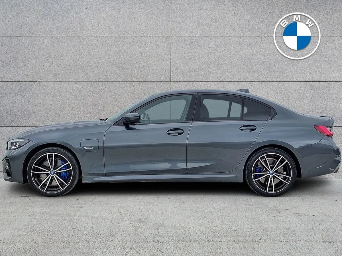 BMW 3 Series 330e M Sport Pro Edition - Image 3