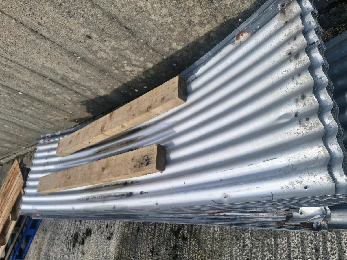 Galvanised sheeting - Image 1
