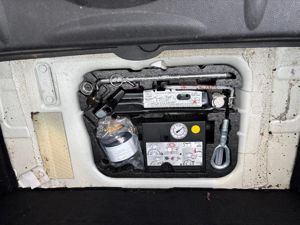 Mini Cooper 1.6 - Image 2
