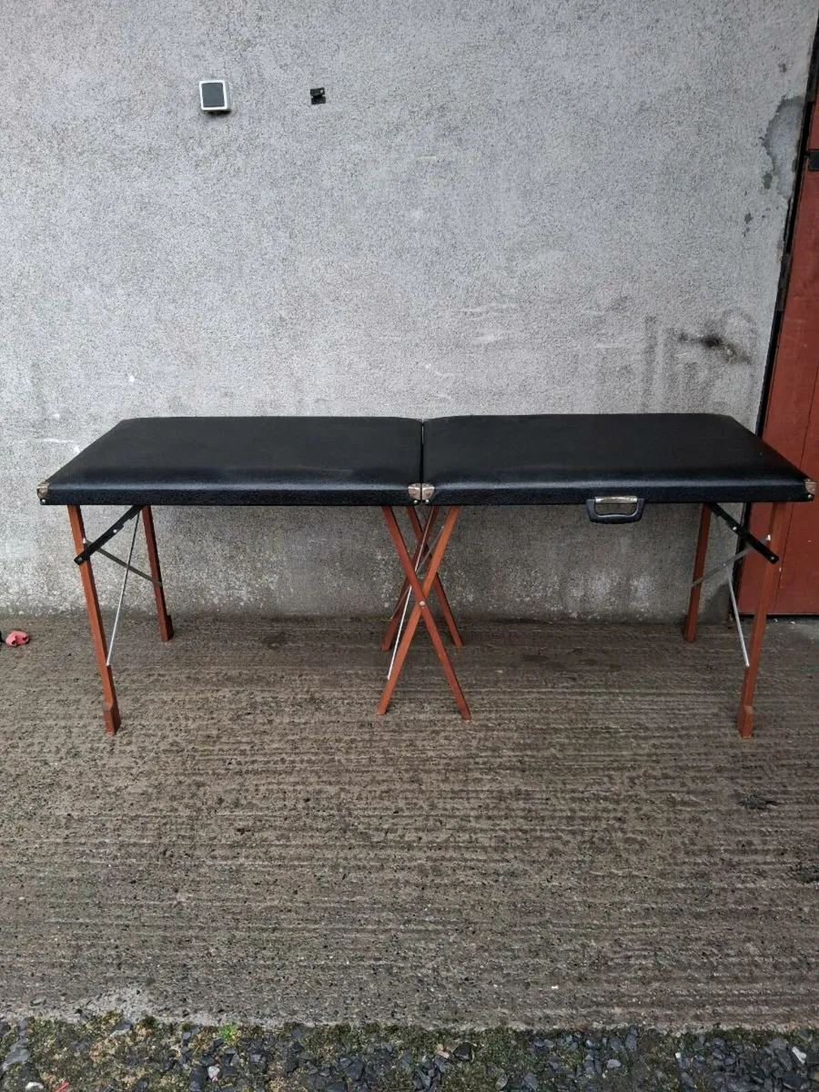 Massage table - Image 2