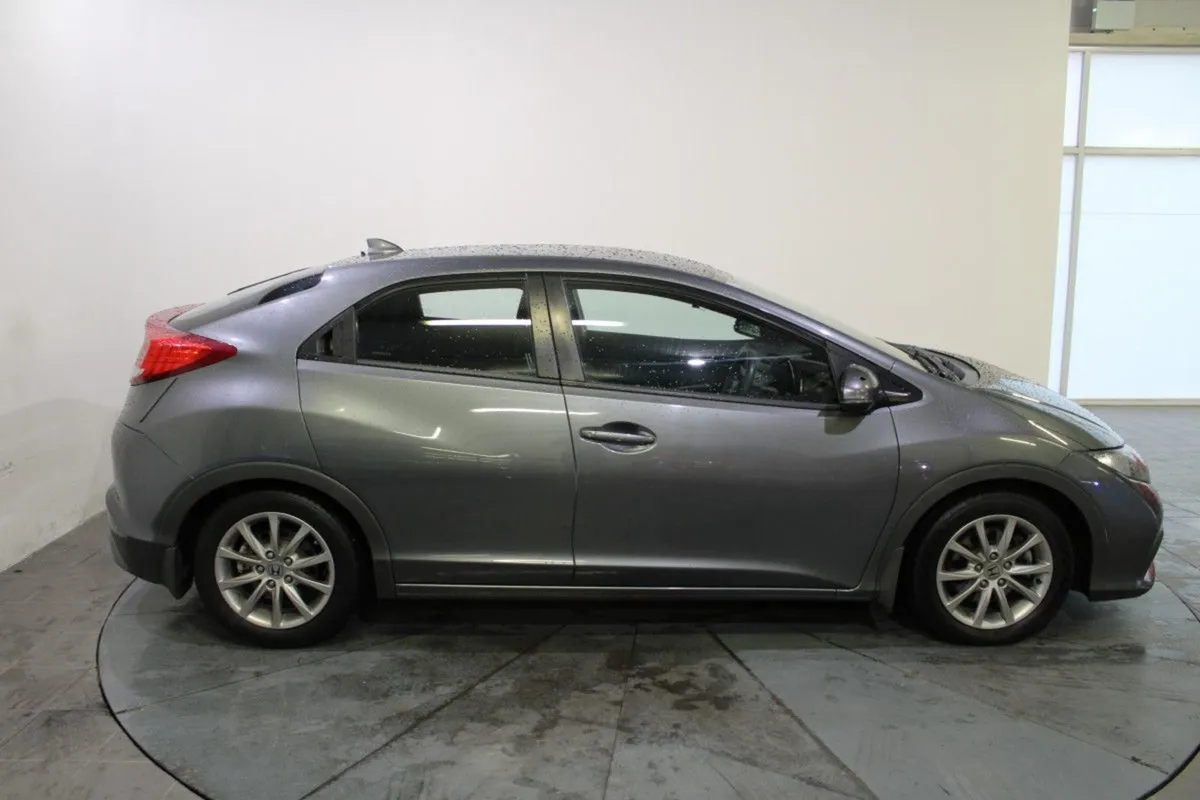 Honda Civic 2.2 I-dtec SE - Image 3
