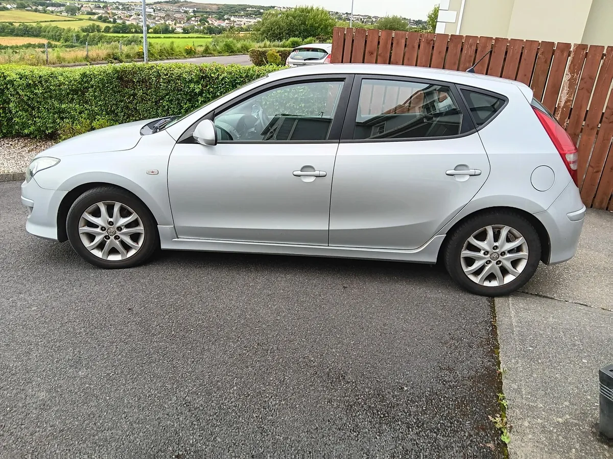 Car - Image 4