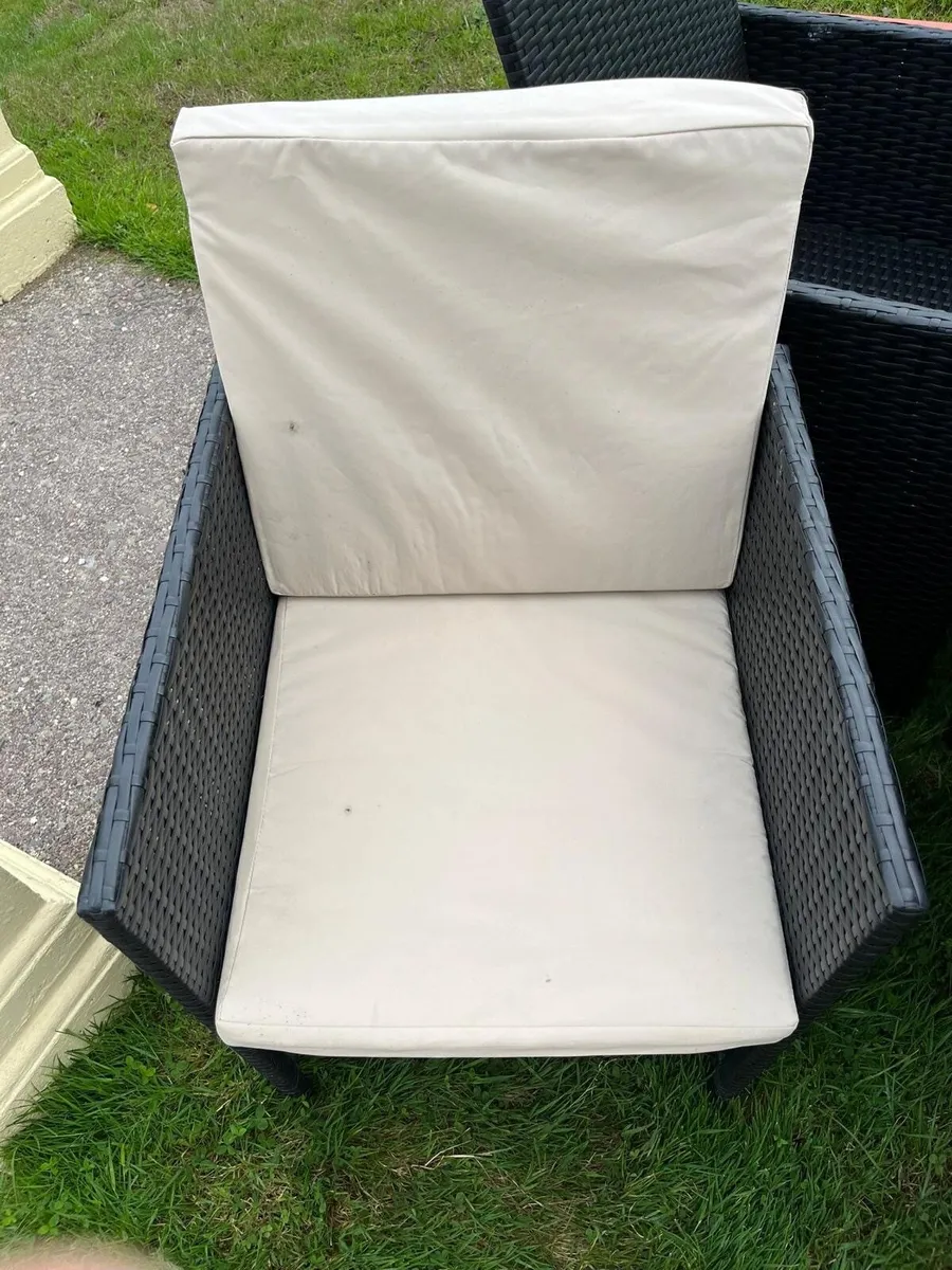 5 Piece Rattan Cune Garden Furniture Set - Image 2
