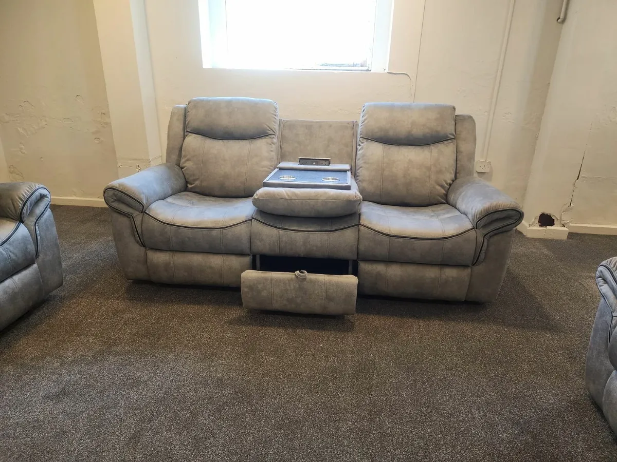 Recliner sofa - Image 2
