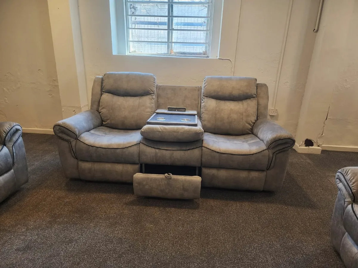 Recliner sofa - Image 3