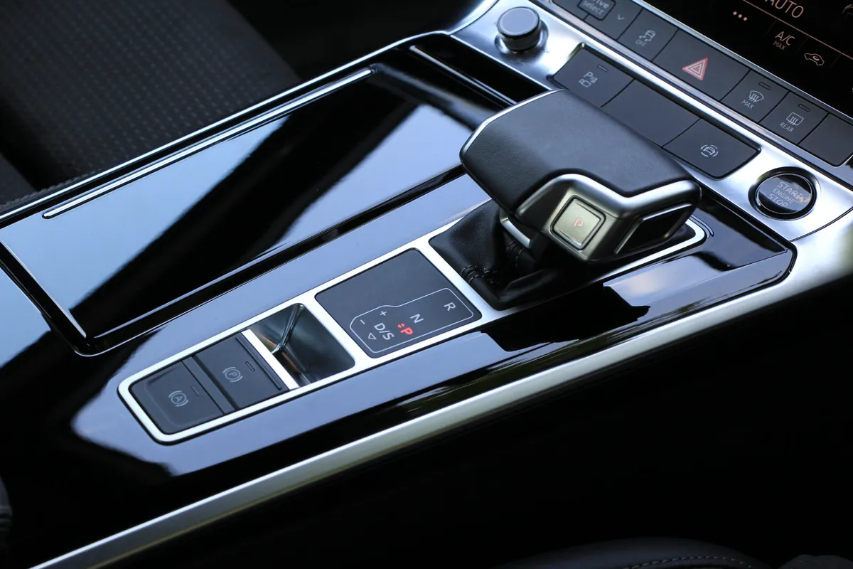A6 quattro * Carbon and Comfort packs - Image 4