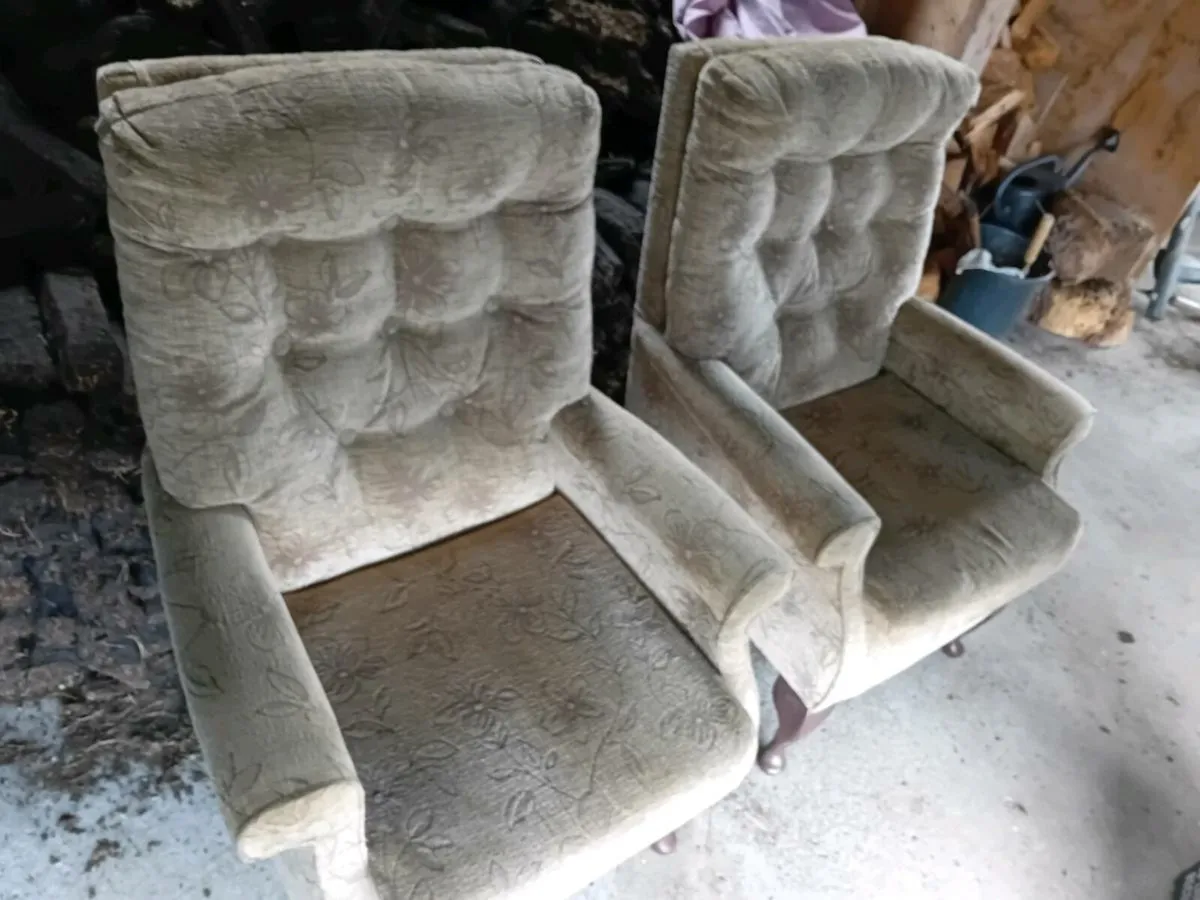 Chair's - Image 1