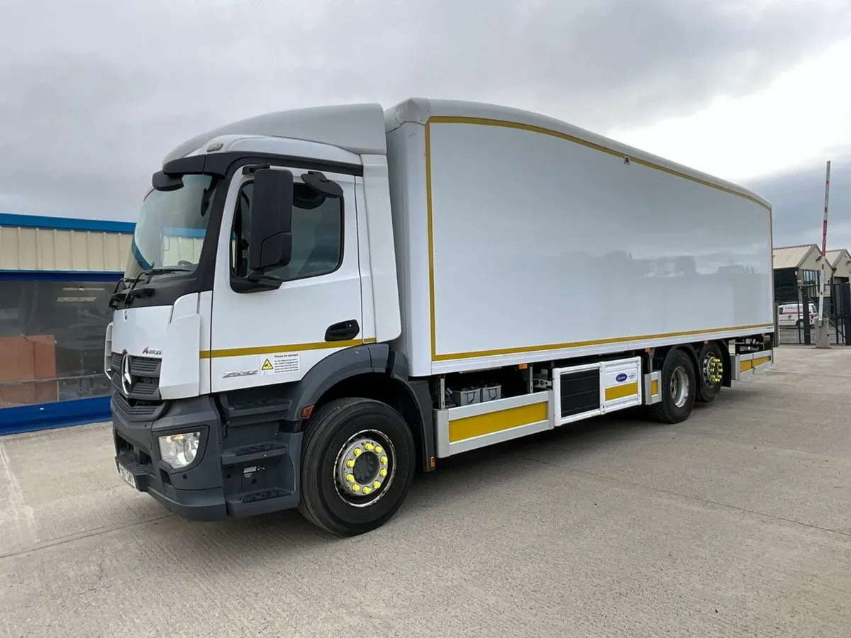 MERCEDES BENZ ANTOS 26 TON 6x2 AUTO FRIDGE LORRY - Image 3