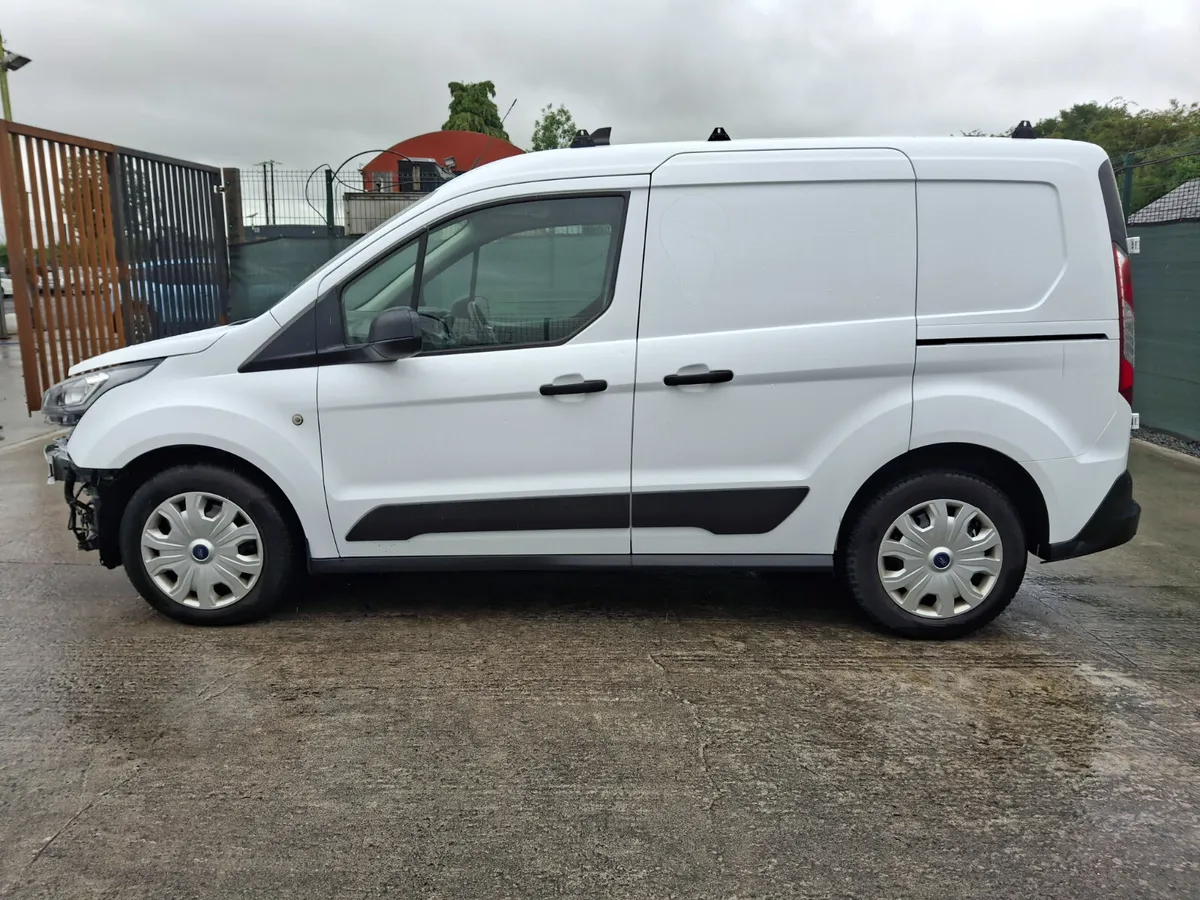 211 Ford Transit Connect Trend 1.5 Diesel - Image 2
