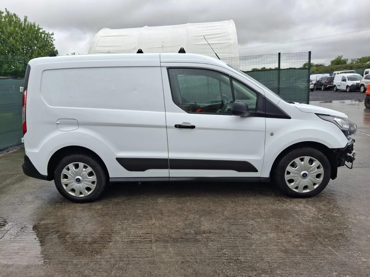 211 Ford Transit Connect Trend 1.5 Diesel - Image 3