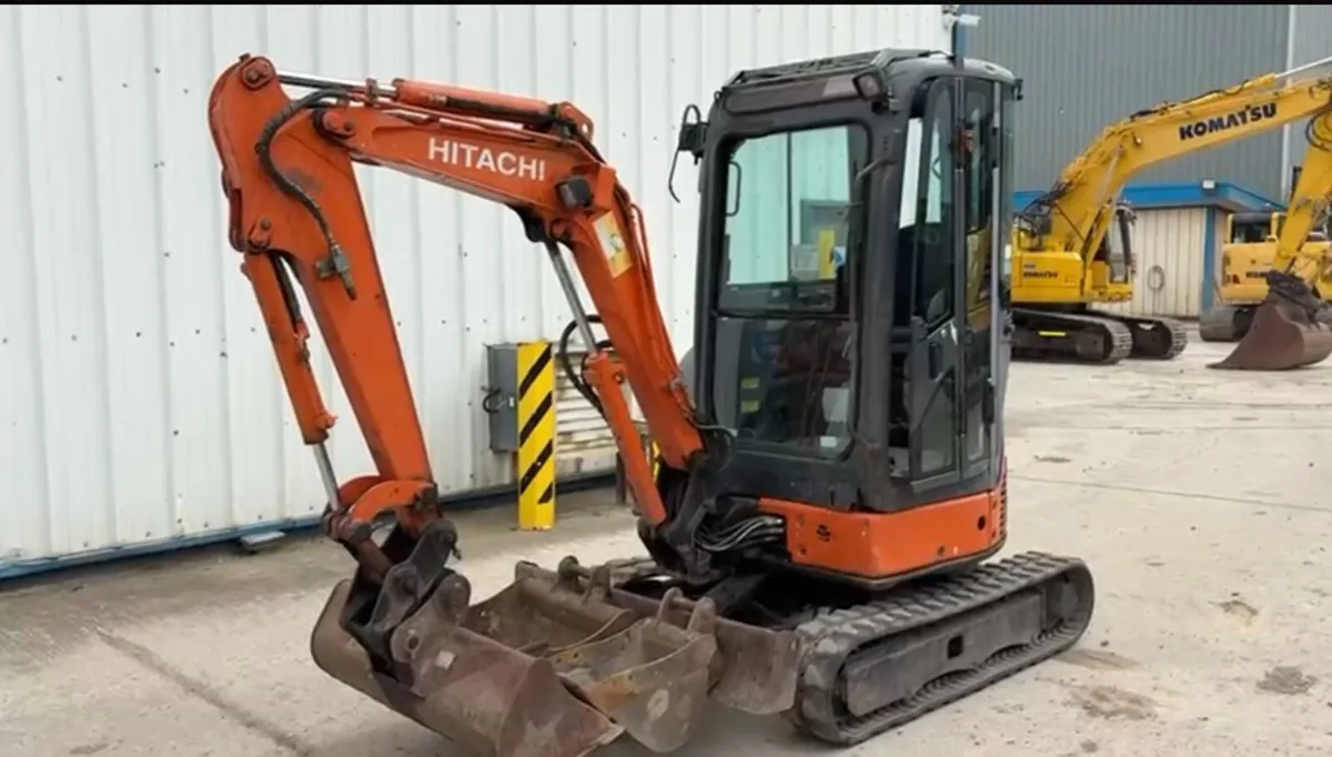 Hitachi ZX22U - Image 1