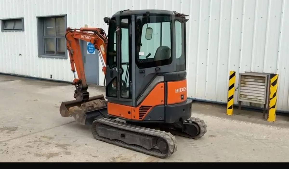 Hitachi ZX22U - Image 3