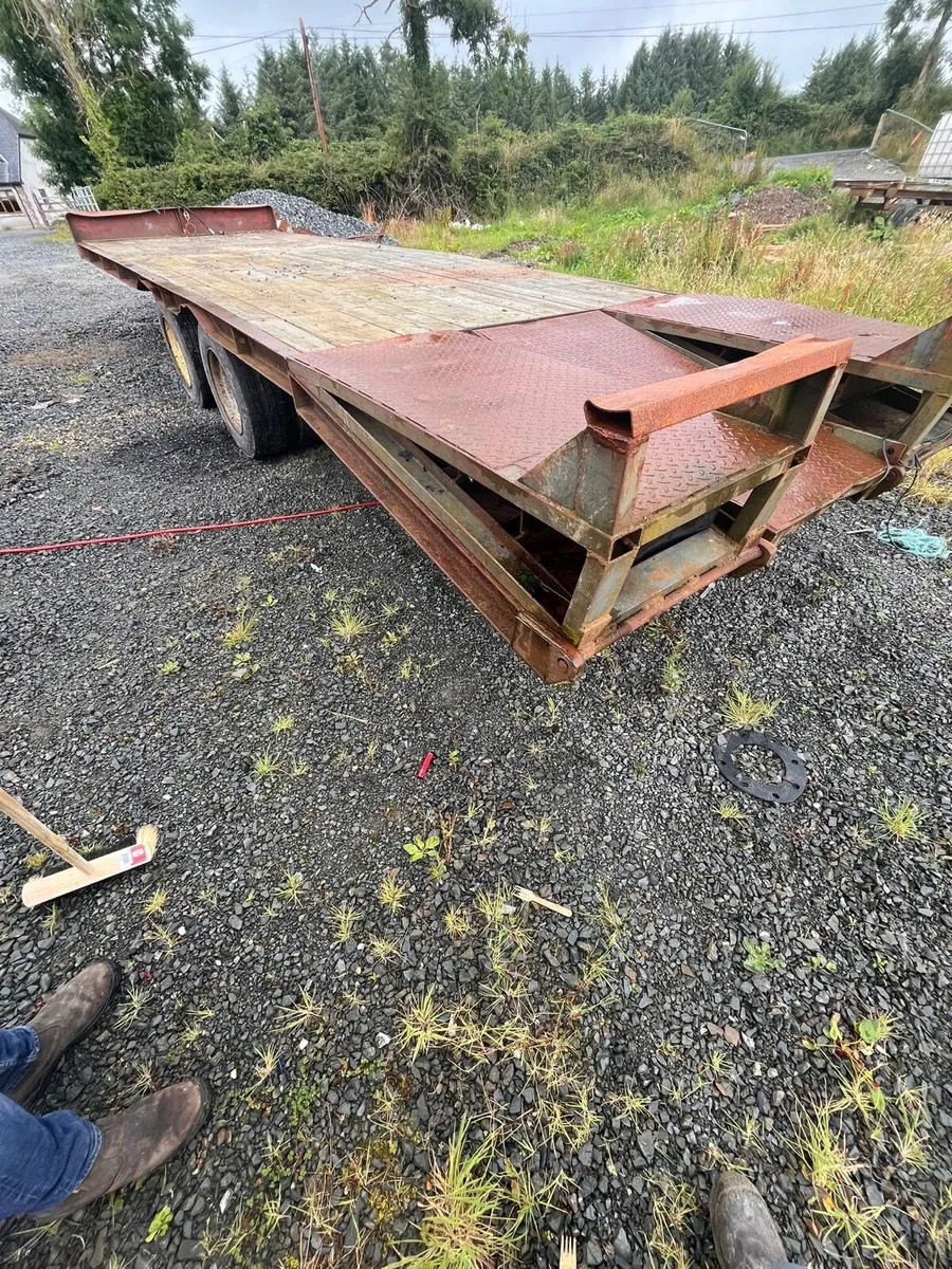 Low loader - Image 2