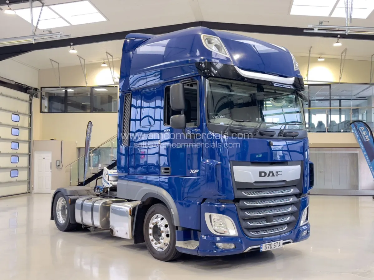 2018 (18) DAF XF 530 LOWRIDE 4X2 - Image 1