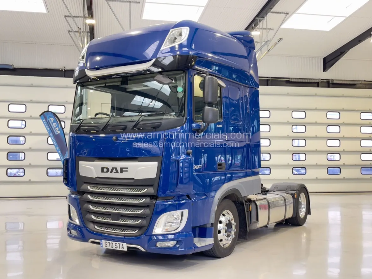 2018 (18) DAF XF 530 LOWRIDE 4X2 - Image 3
