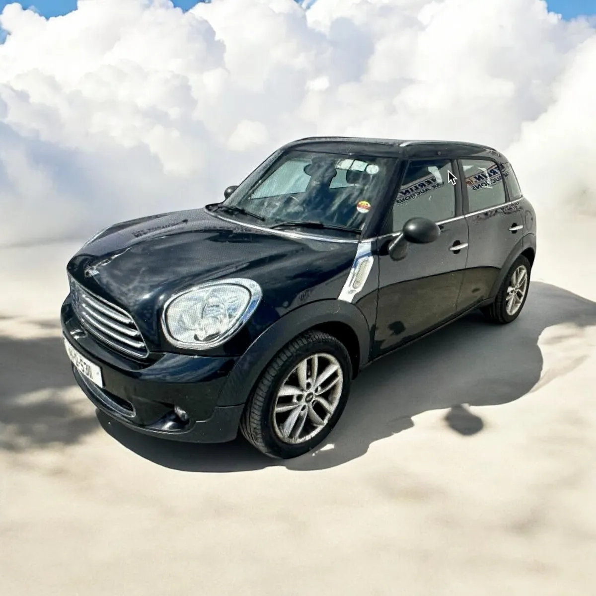 Mini Countryman 1.6 L 5-door diesel very low miles - Image 4