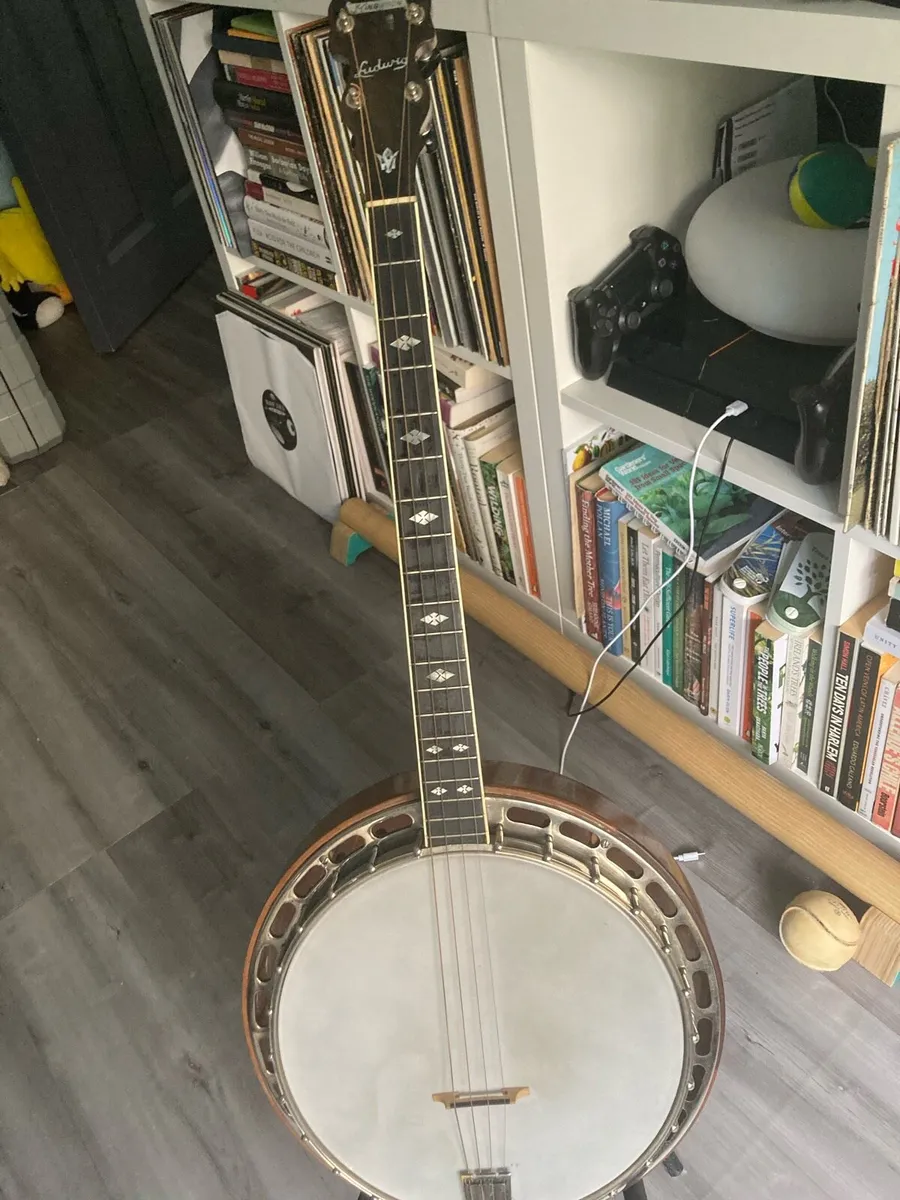 Banjo - Image 1