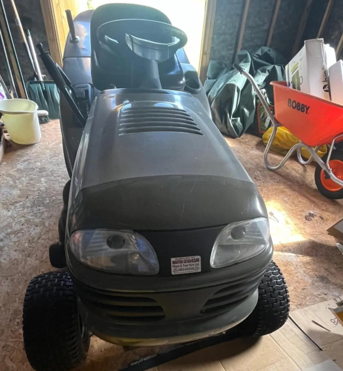 Craftsman LT2000 ride on mower - Image 2