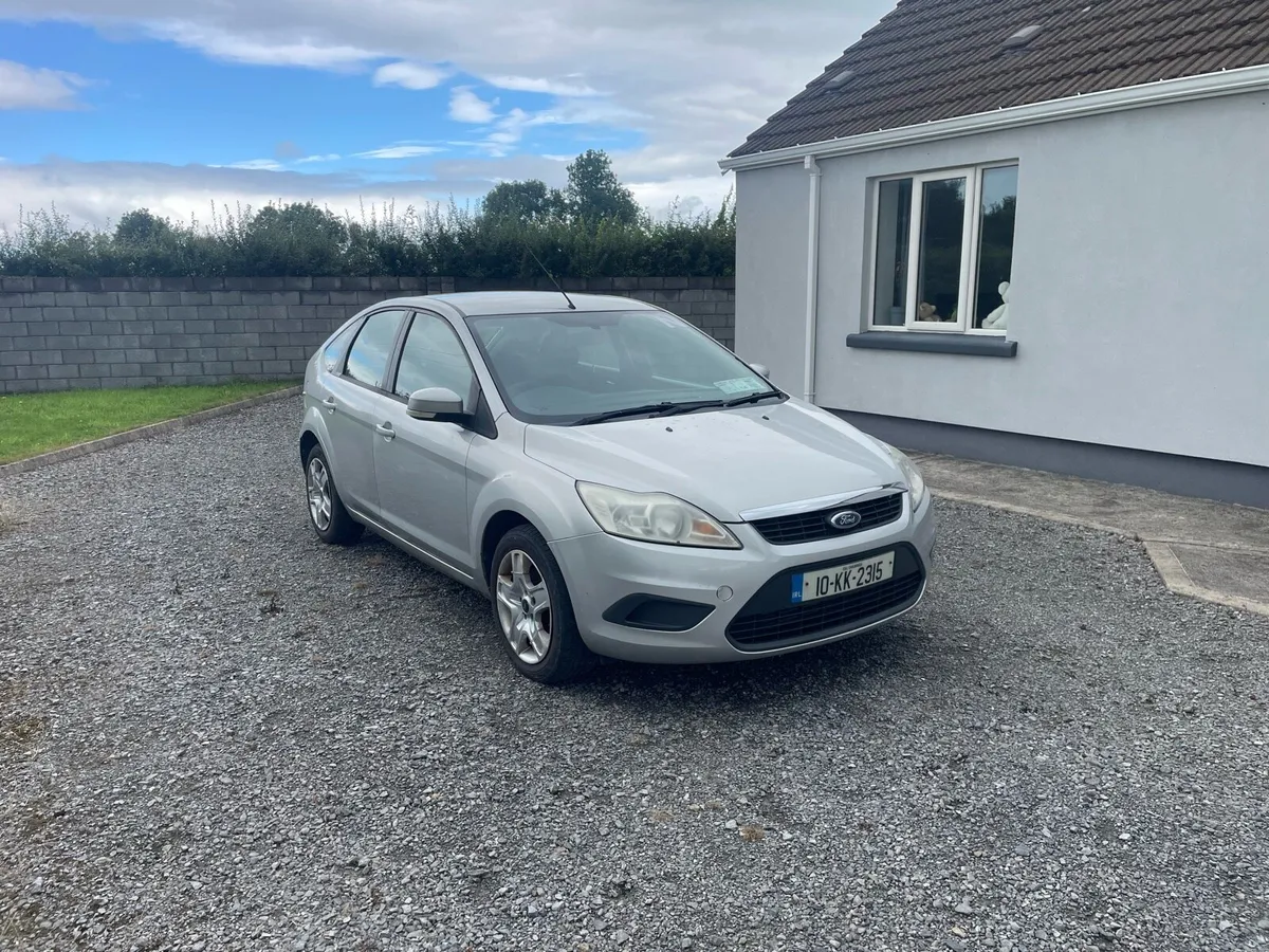 Ford Focus Style 2010 - Image 1