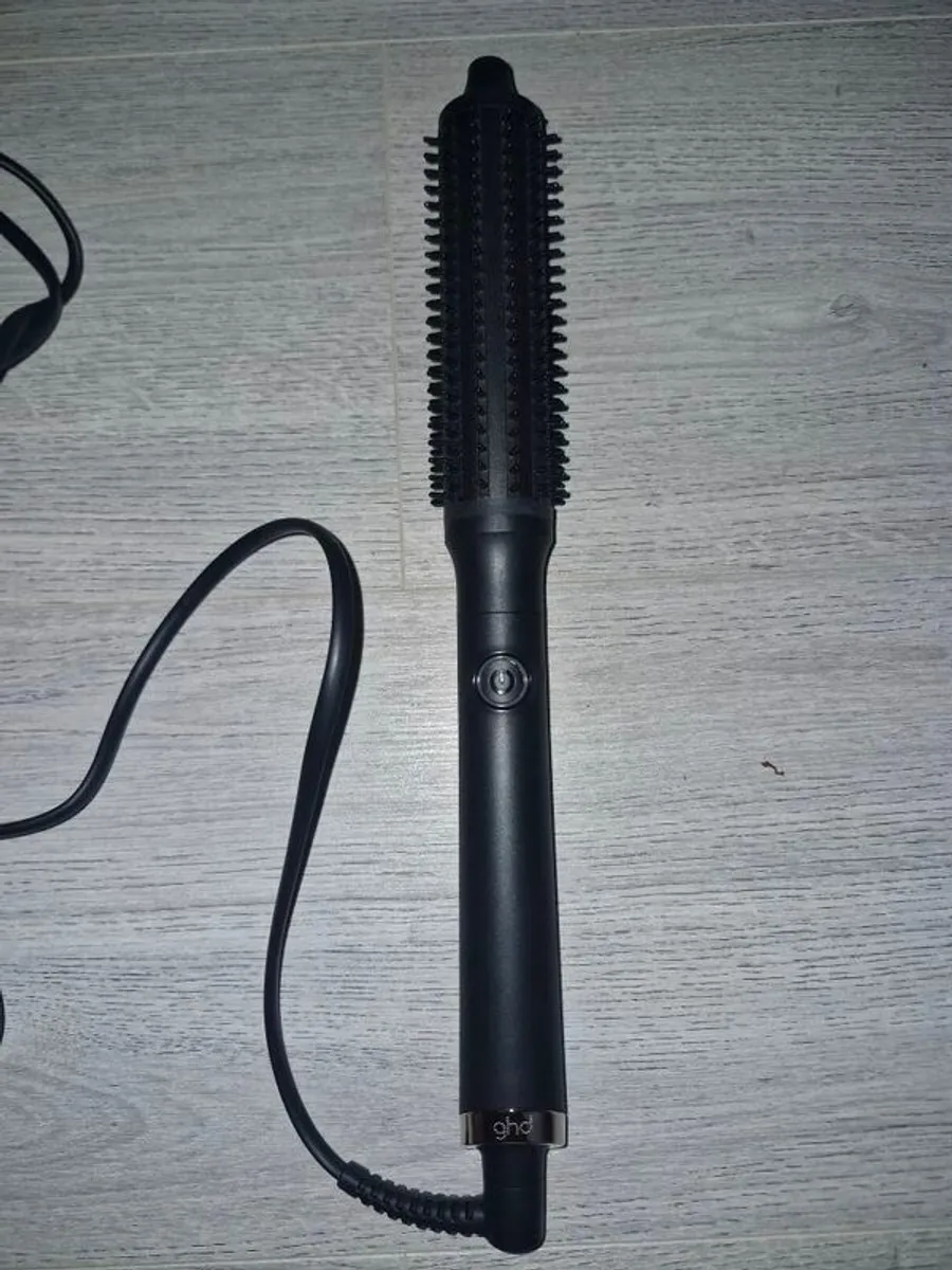 GHD hot brush - Image 1
