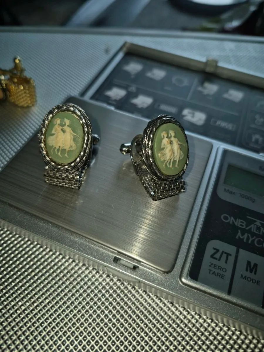 Vintage antique cameo cufflinks - Image 1
