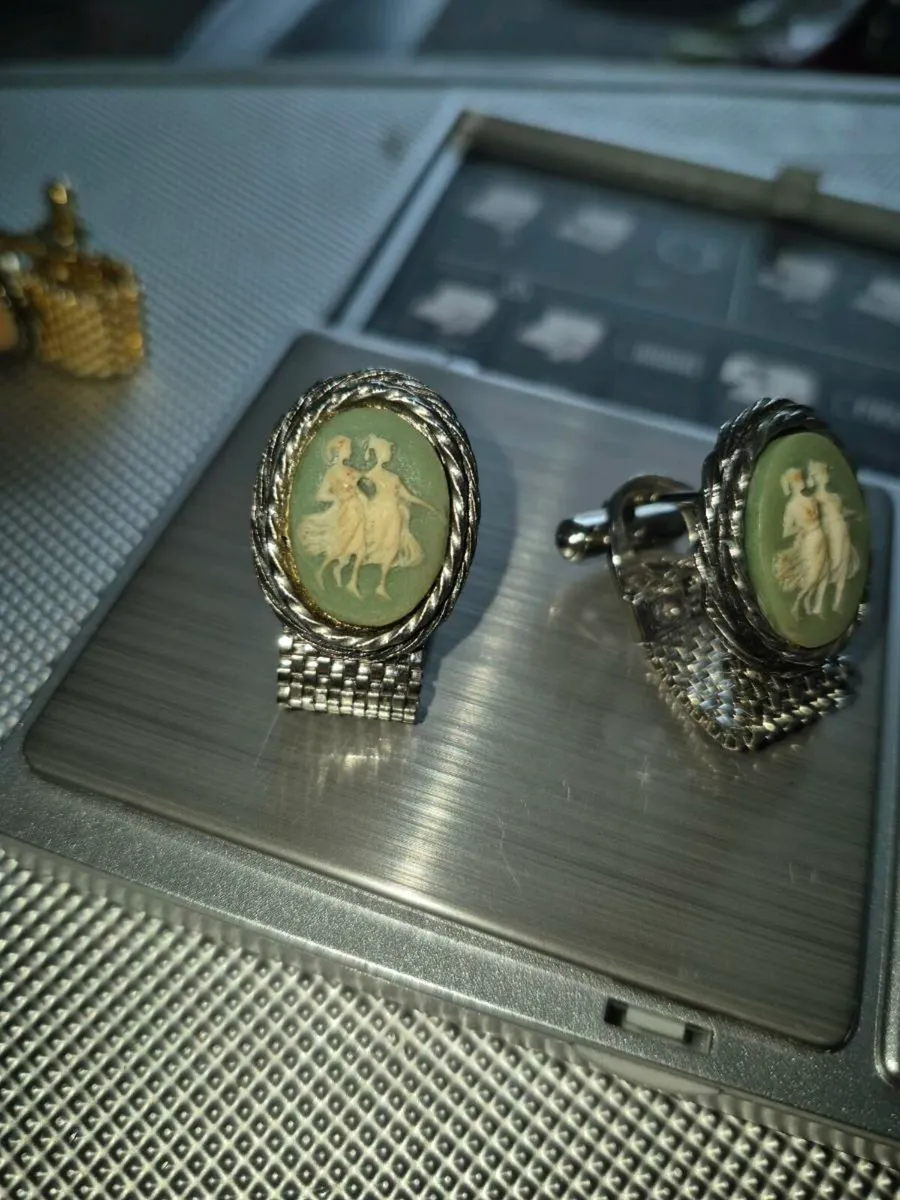 Vintage antique cameo cufflinks - Image 2